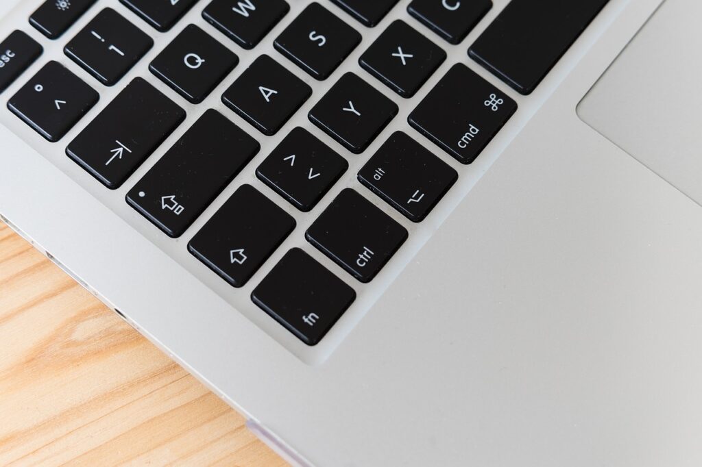 報告の方法を効果的に伝えるためのポイントは？