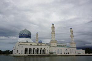 社員旅行に最適な服装はどのようなものですか？