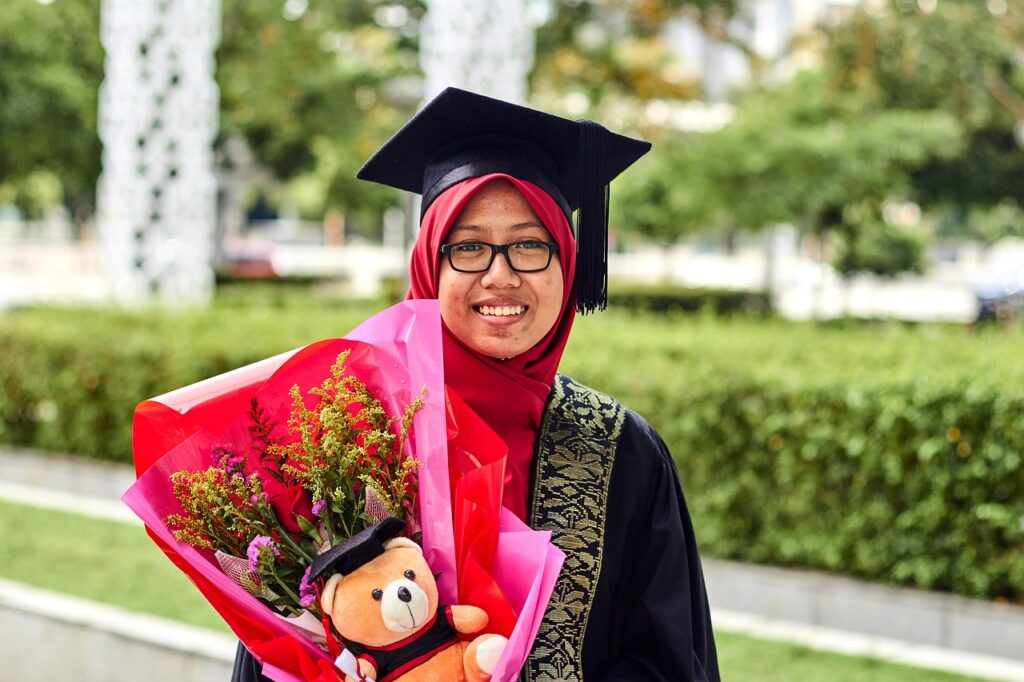 社内会議招集のメール例文はどのように書けばよいですか？