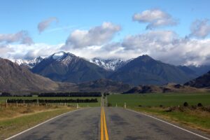 手土産を渡すタイミングは訪問時のどのタイミングがベスト？