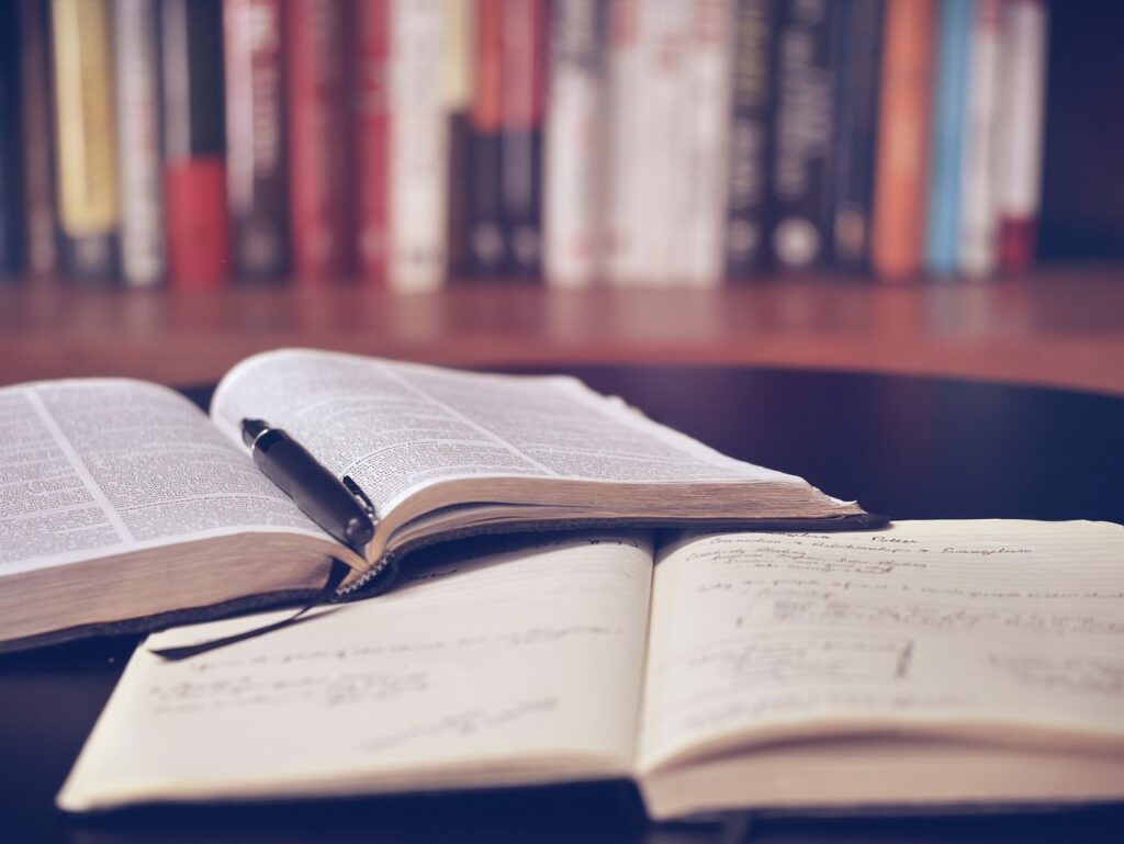 社会人がキャリアアップのために勉強すべき方法とは？